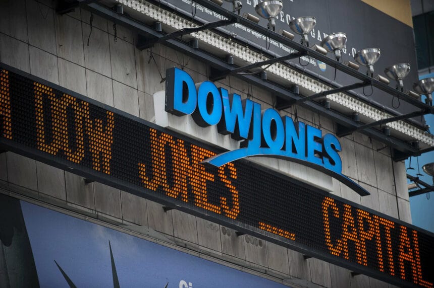Dow Jones Closes Higher Amid Anticipation of US Inflation Data